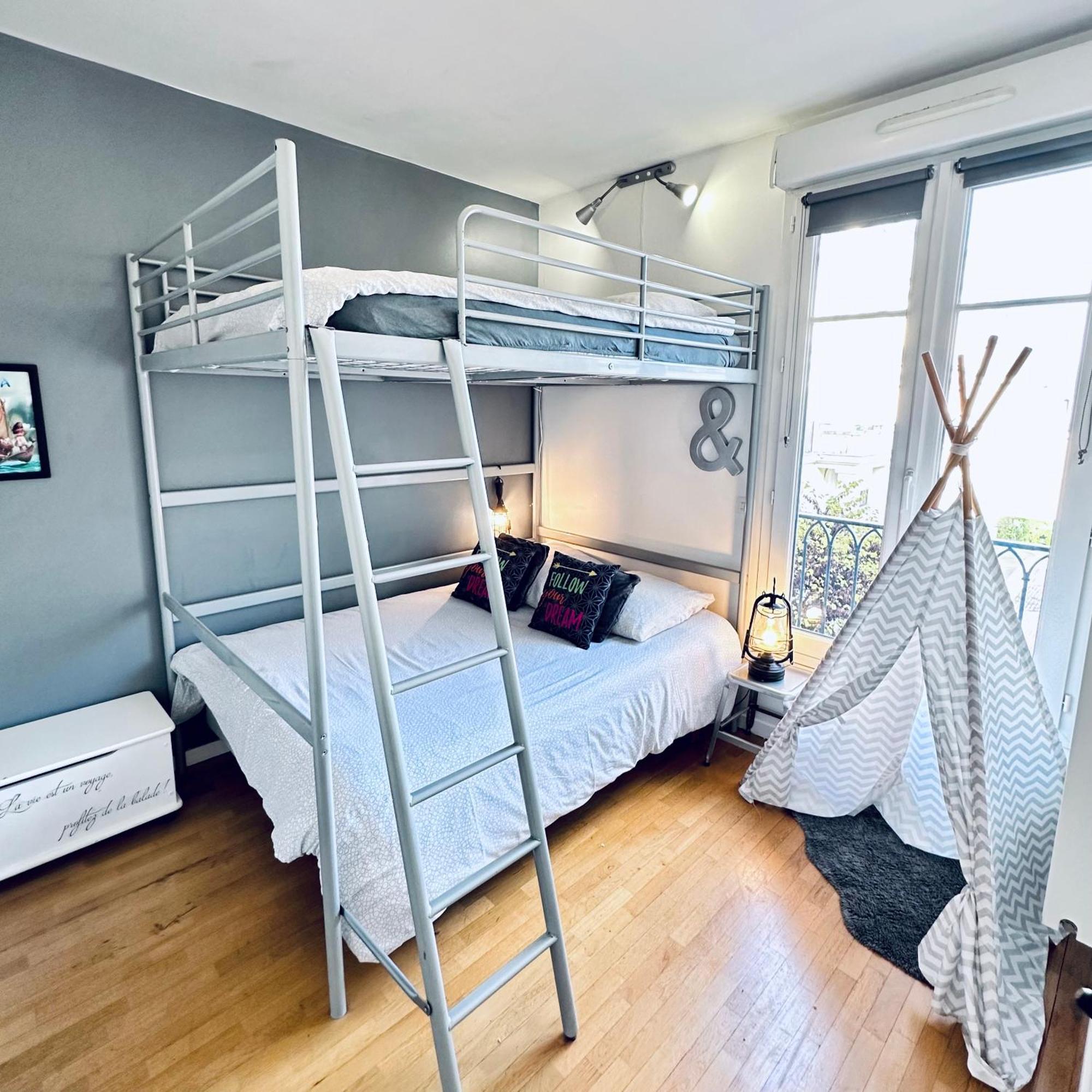 Cosy Apartment Carre Elysee เซร์ริส ภายนอก รูปภาพ